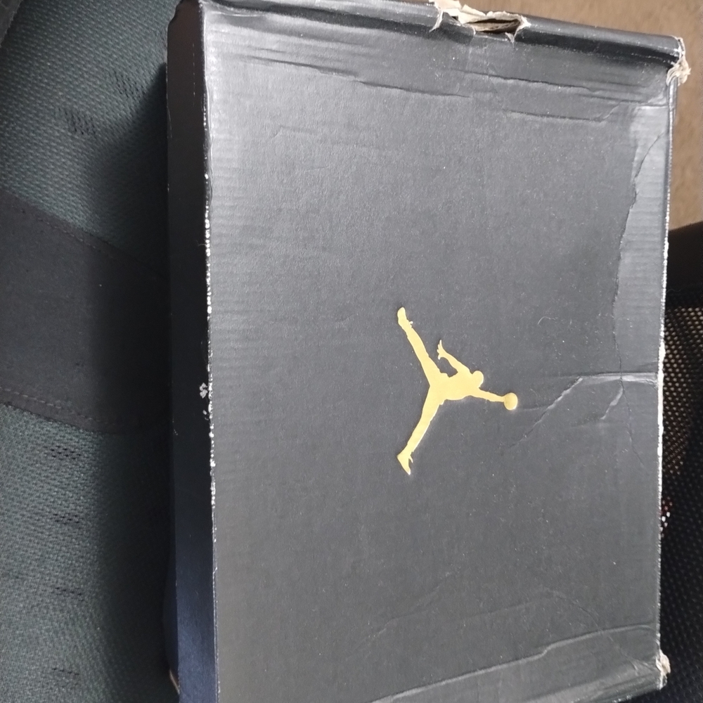 Jordan 6 - Picture 8 of 9